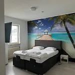 Hostel Shirdel *