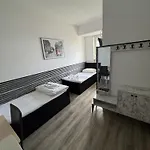 Shirdel Hostel Gaimersheim